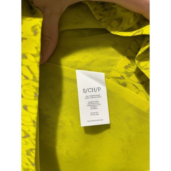 Cabi Reign Blouse Chartreuse Yellow Size Small Ruffled Button Front Sleeveless - Picture 6 of 8
